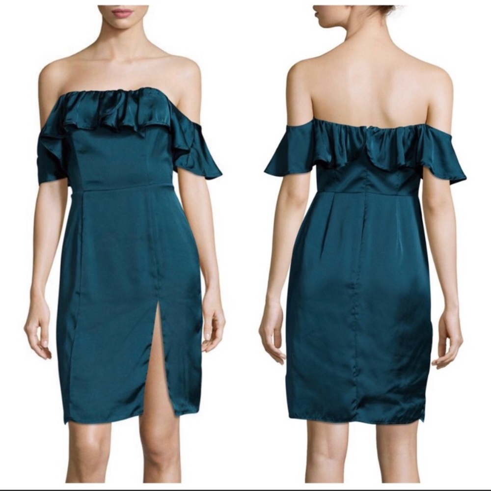 NWT Lovers + friends off the shoulder dress